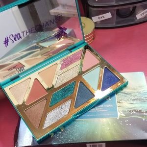 High Tides and Good Vibes Palette